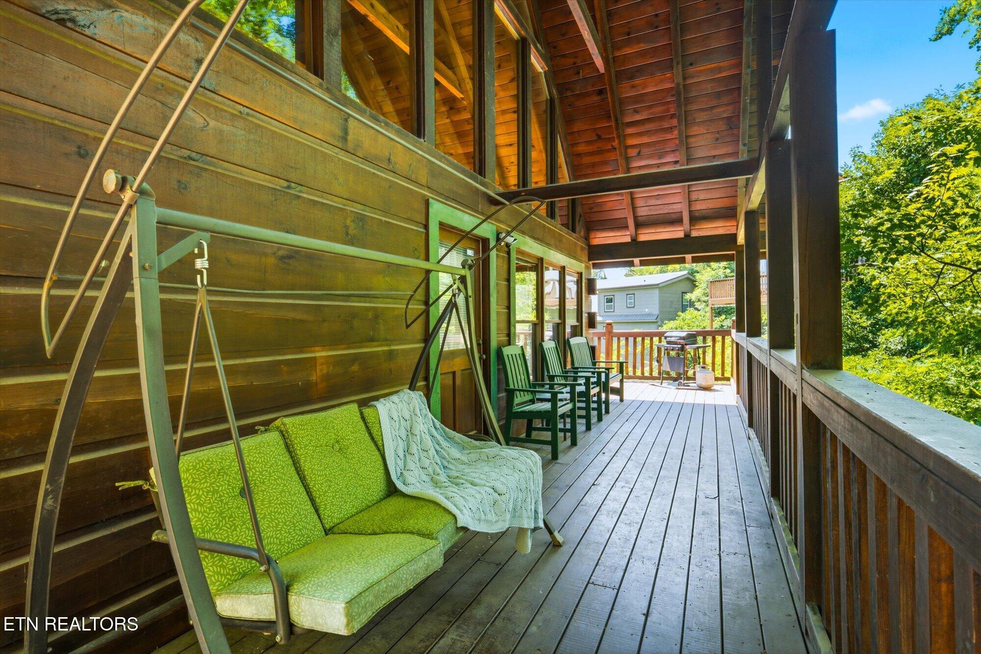 2606 Tree Top Way Pigeon Forge, TN 37863 - Photo 34 of 38 34
