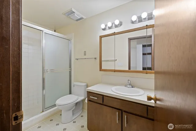 a view of utility room