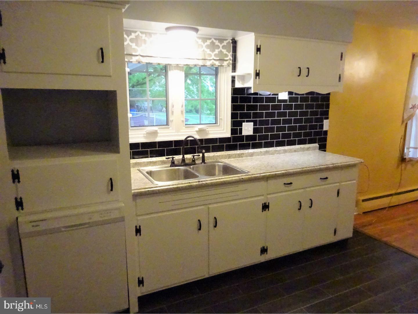 1700 Quarry Road Lebanon, PA 17046 - Photo 4 of 25 Gallery Image 4