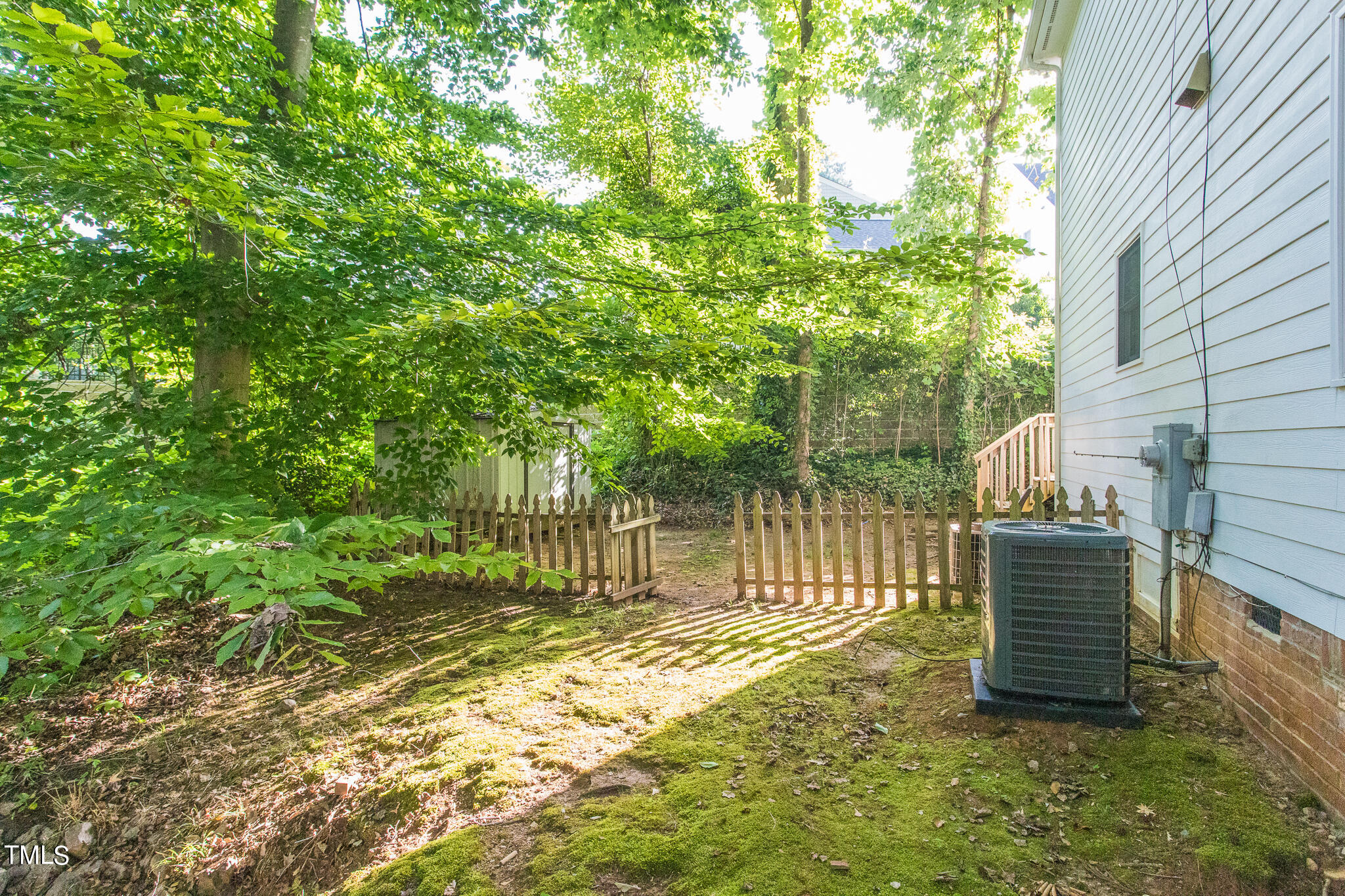 2110 Reaves Drive Raleigh, NC 27608 - Photo 24 of 36 6 2110 Reaves Dr mls