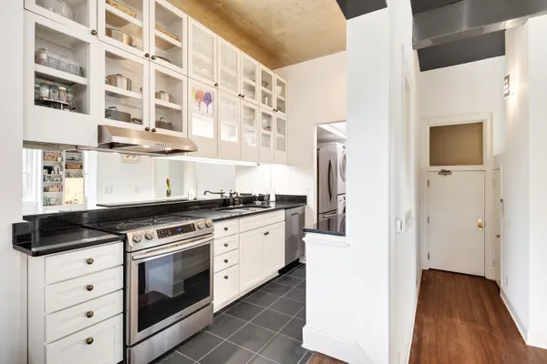 $214,900 | 519 South Edgewood Street, Unit 202, Memphis, TN 38104