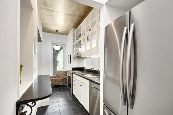 $214,900 | 519 South Edgewood Street, Unit 202, Memphis, TN 38104
