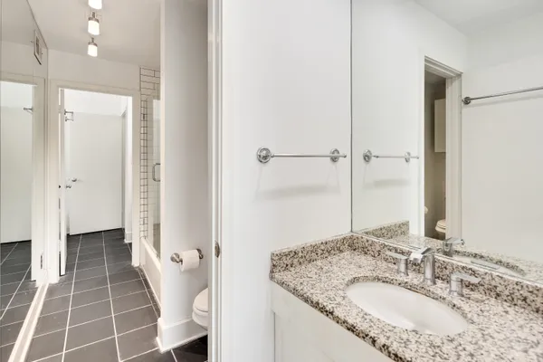 $214,900 | 519 South Edgewood Street, Unit 202, Memphis, TN 38104