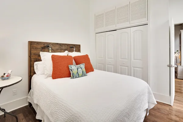 $214,900 | 519 South Edgewood Street, Unit 202, Memphis, TN 38104