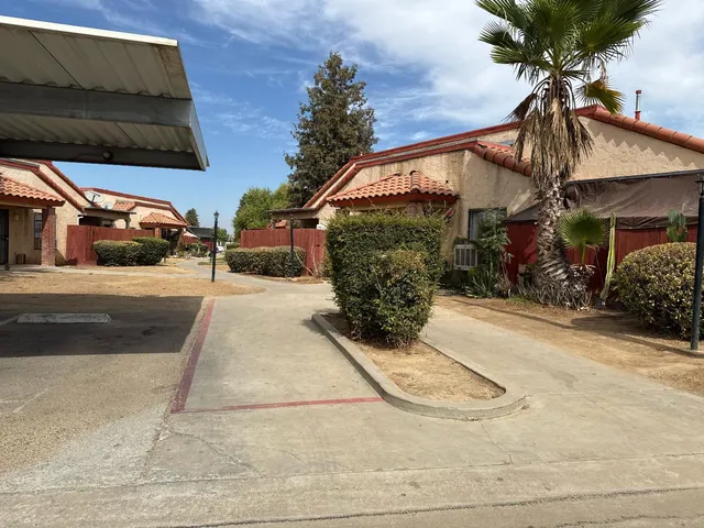 $649,900 | 1405 East Cypress Avenue, Unit 157, Reedley, CA 93654