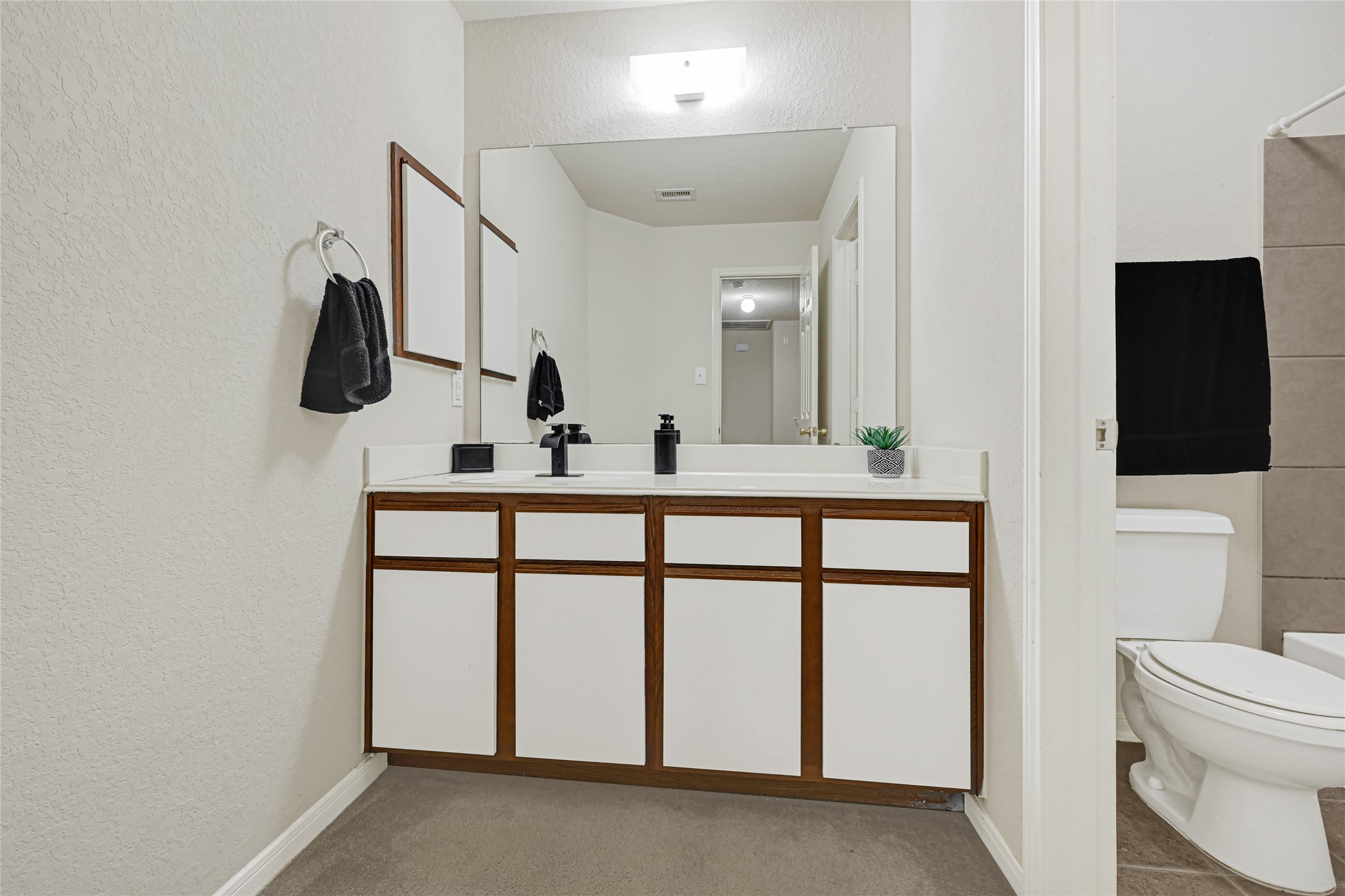 15826 Sheldon Ridge Way Houston, TX 77044 - Photo 19 of 26
