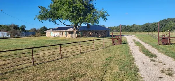 $299,000 | 4396 South Farm Road 275 South, Cumby, TX 75433