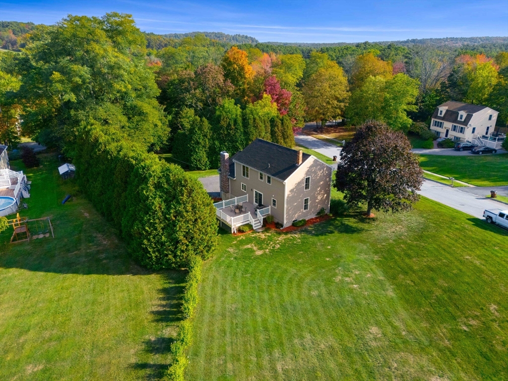 1 Stacey Lane Amesbury, MA 01913 - Photo 38 of 41 a picture of a yard