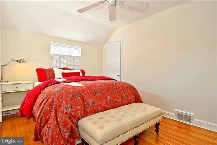 9331 Caroline Avenue Silver Spring, MD 20901 - Photo 14 of 30 Bedroom