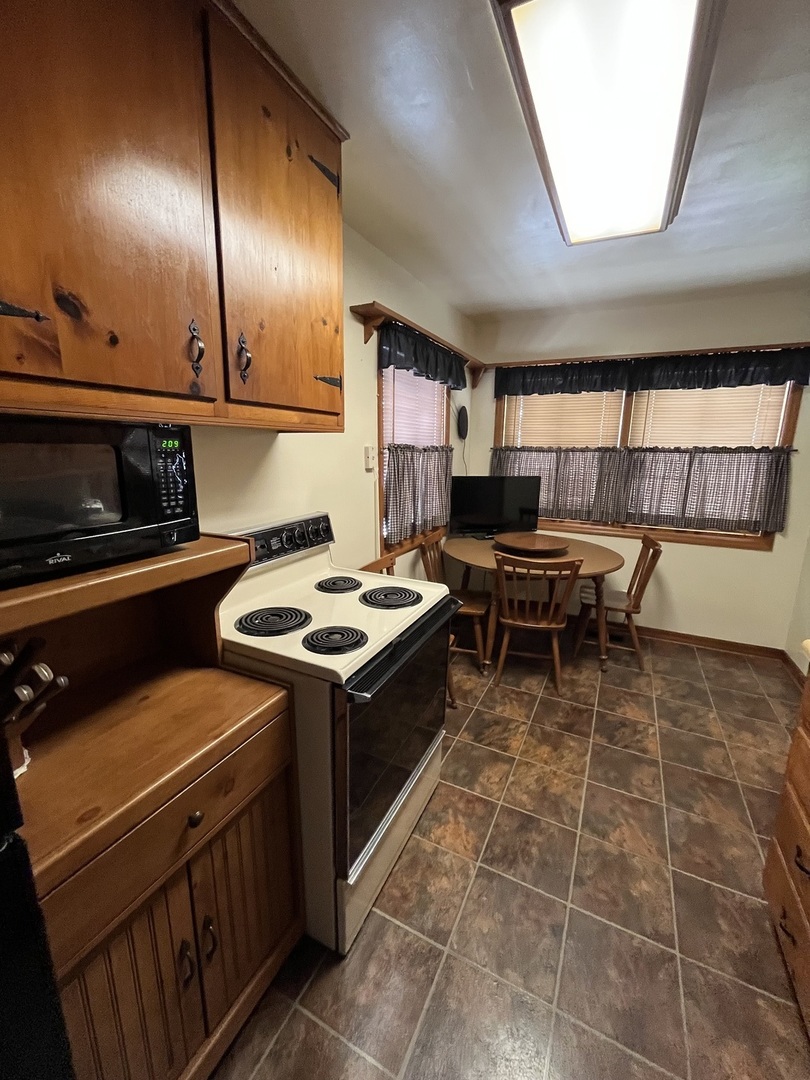 526 Edwards Street Kewanee, IL 61443 - Photo 8 of 29