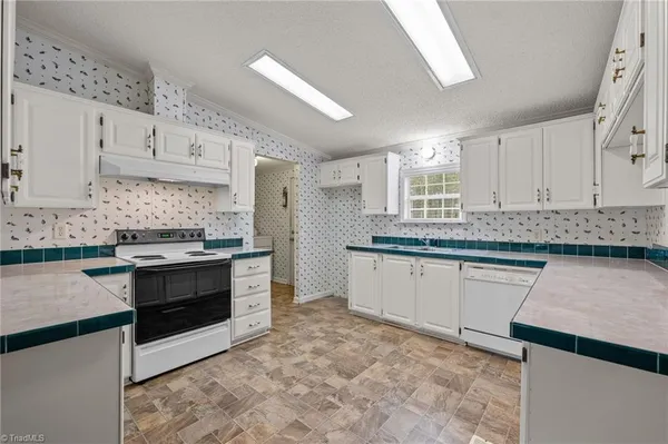 $299,000 | 1626 Highway 704, Lawsonville, NC 27022