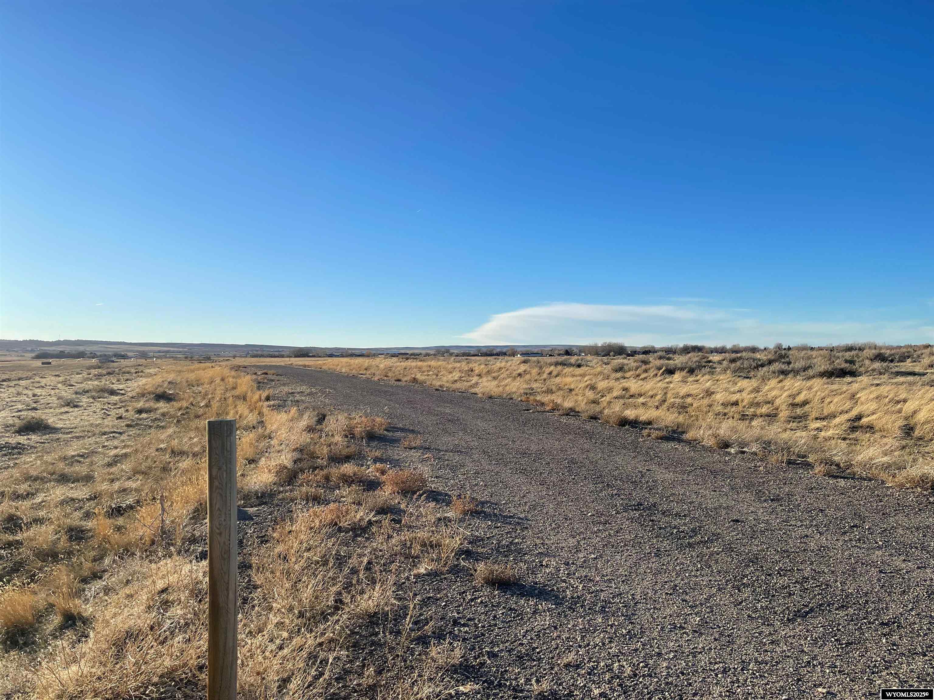 598 North Robertson Road Casper, WY 82604 - Photo 5 of 11