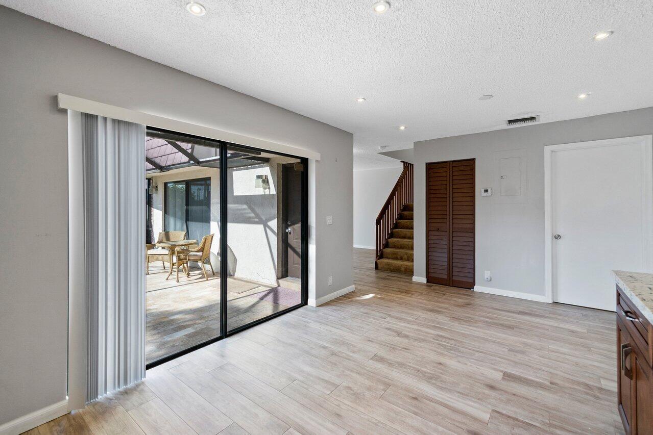 7689 Courtyard Run West Boca Raton, FL 33433 - Photo 12 of 27 Breakfast area