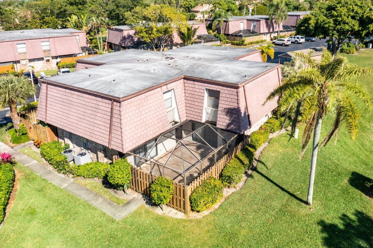 7689 Courtyard Run West Boca Raton, FL 33433 - Photo 22 of 27 7689