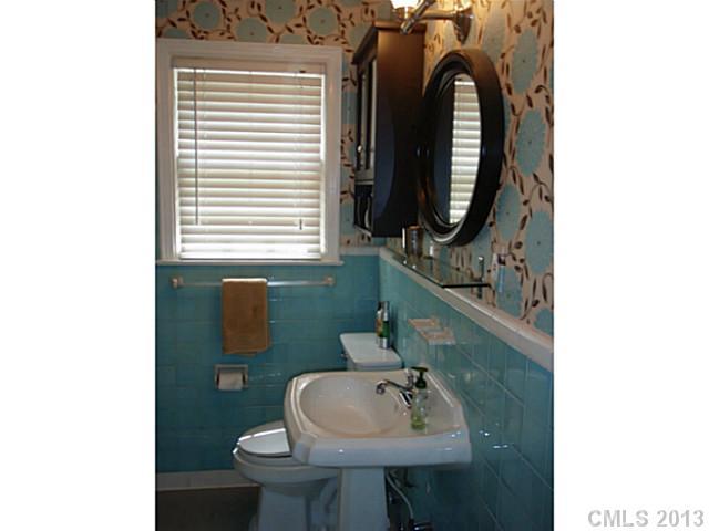 1824 Truman Road Charlotte, NC 28205 - Photo 8 of 15 Gallery Image 8