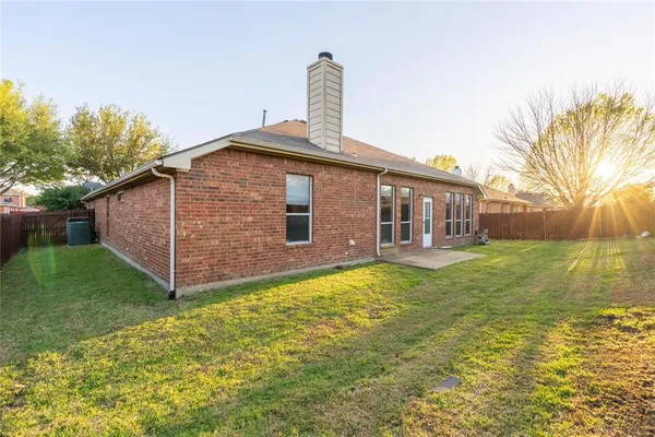 $2,750 | 15722 Wrangler Drive, Frisco, TX 75035