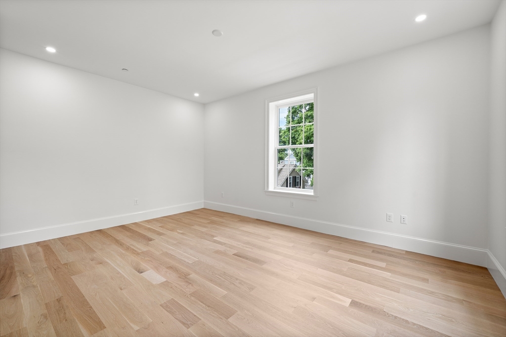 64 Pleasant Street, Unit B Marblehead, MA 01945 - Photo 31 of 37
