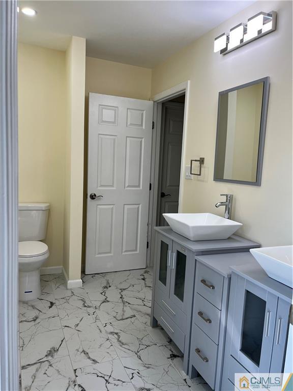 37 Brookville Road Edison, NJ 08817 - Photo 23 of 37