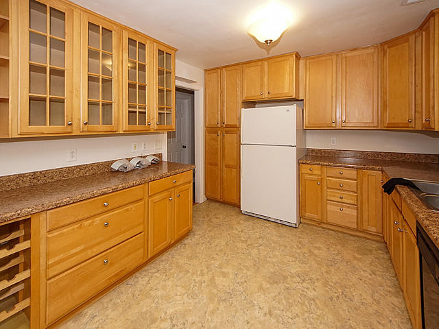 2968 Bobo Road Mount Pleasant, SC 29466 - Photo 23 of 31 13