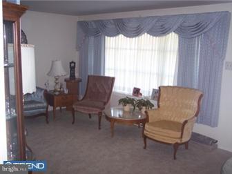 216 Rothermel Boulevard Reading, PA 19605 - Photo 4 of 12 Gallery Image 4