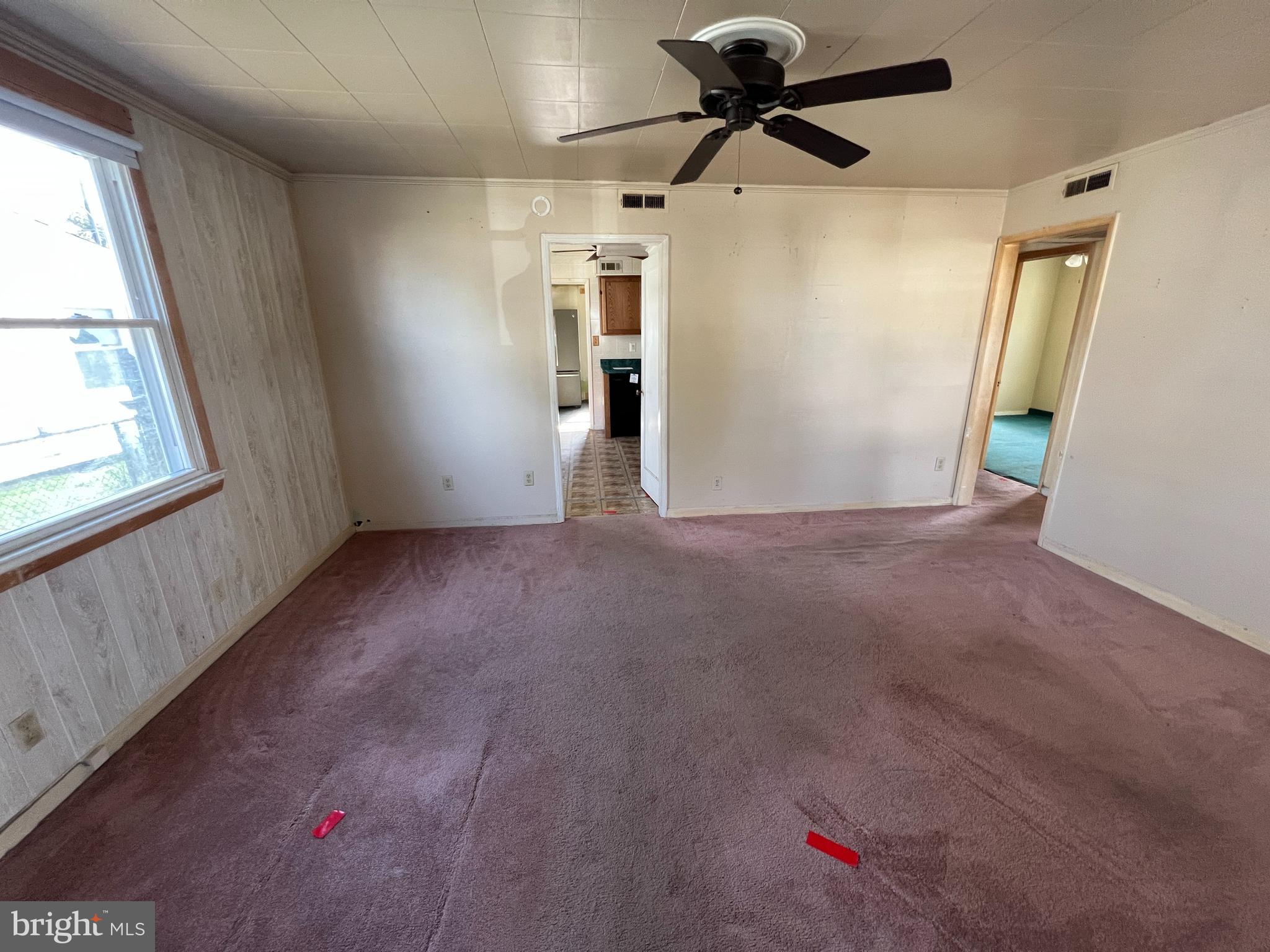 8231 Longpoint Road Baltimore, MD 21222 - Photo 9 of 13