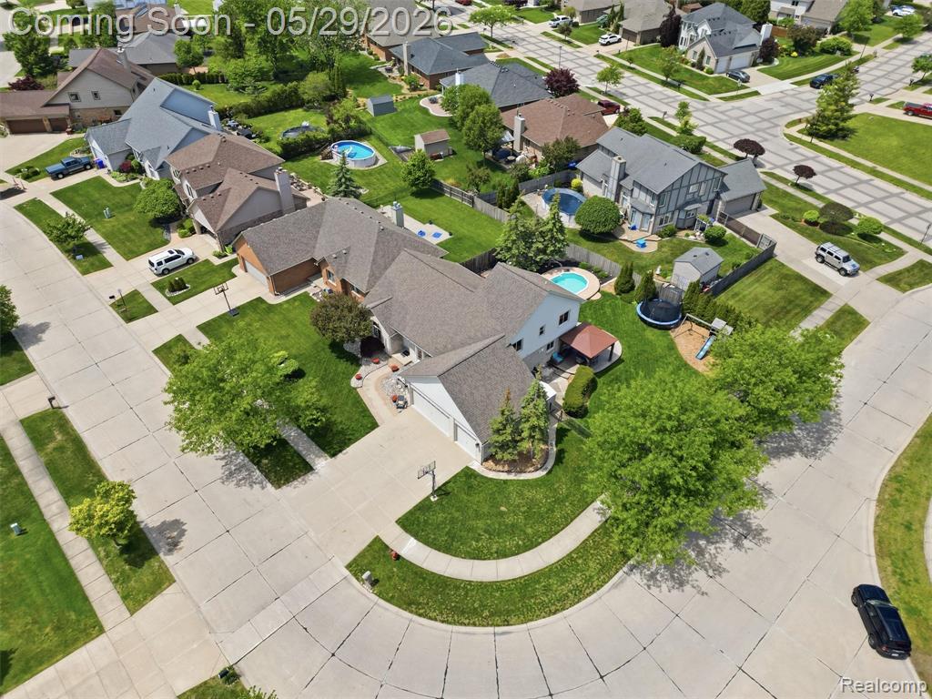 15581 Spiceway Fraser, MI 48026 - Photo 4 of 72