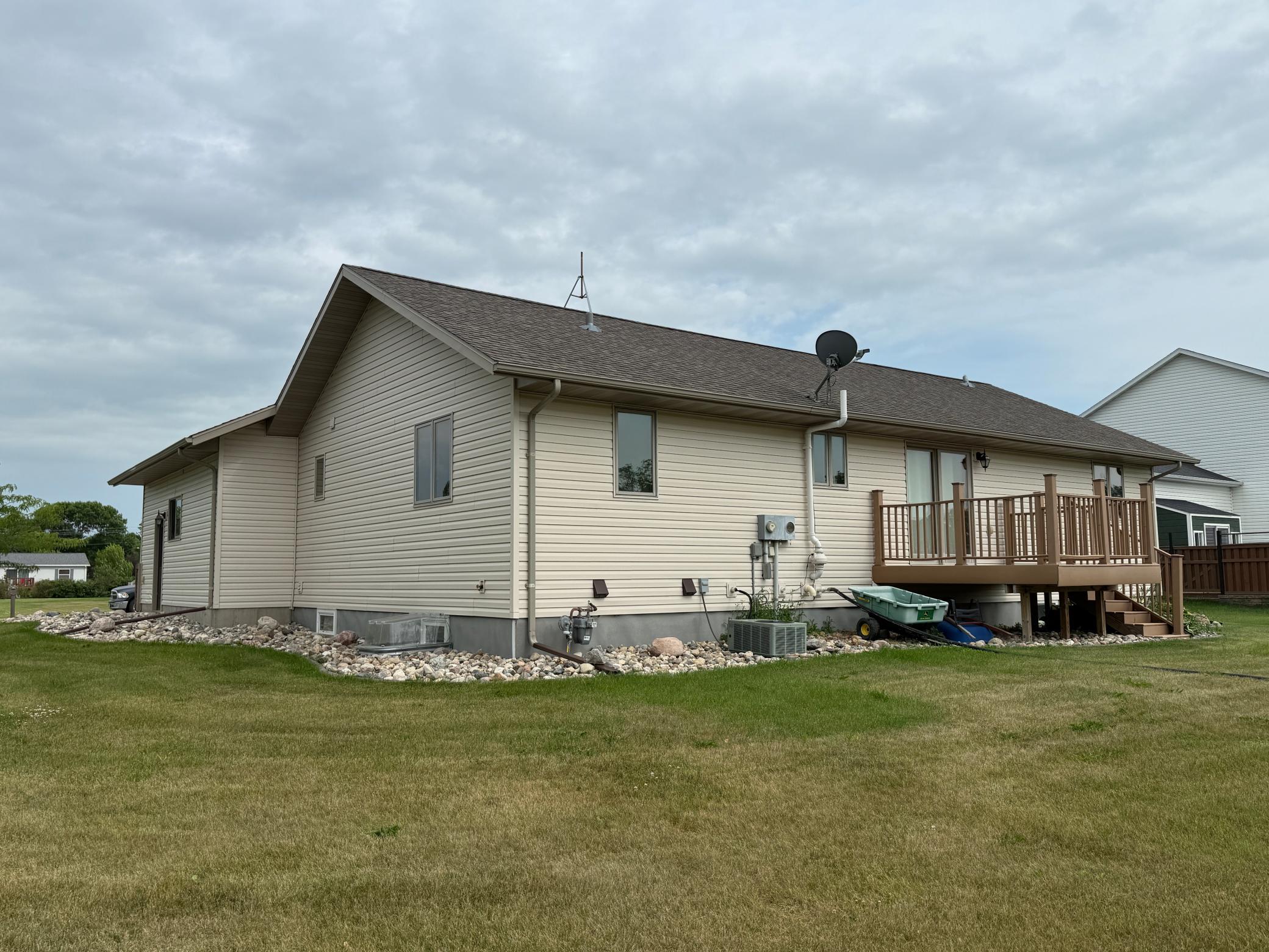 703 7th Street West Ada, MN 56510 - Photo 6 of 41