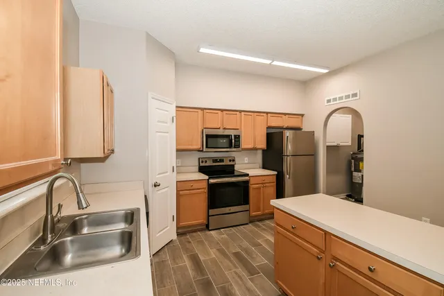 $2,370 | 12284 Hickory Forest Road, Jacksonville, FL 32226