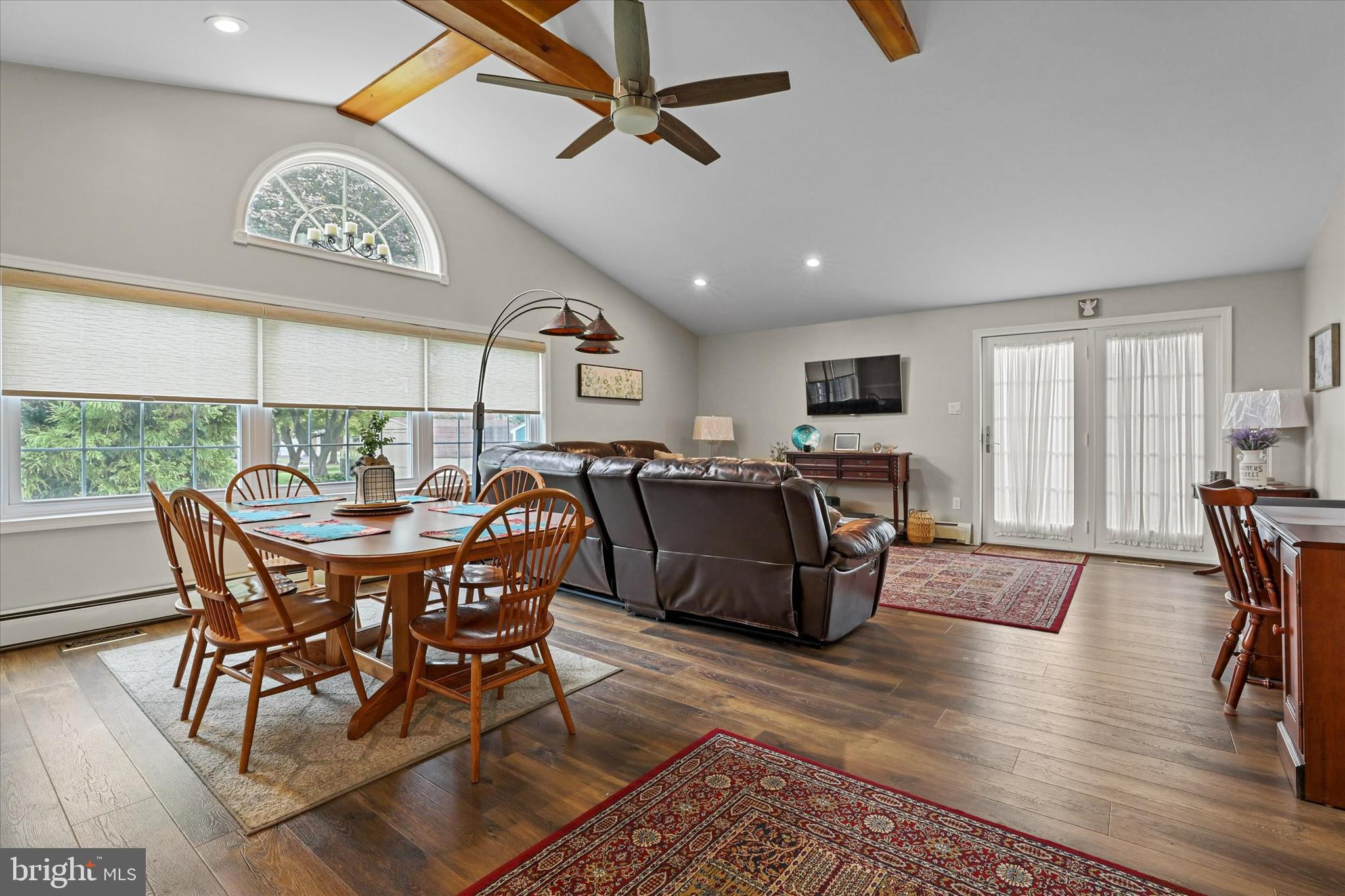 19 Valley View Lane Newtown Square, PA 19073 - Photo 12 of 40 Expansive Family Room
