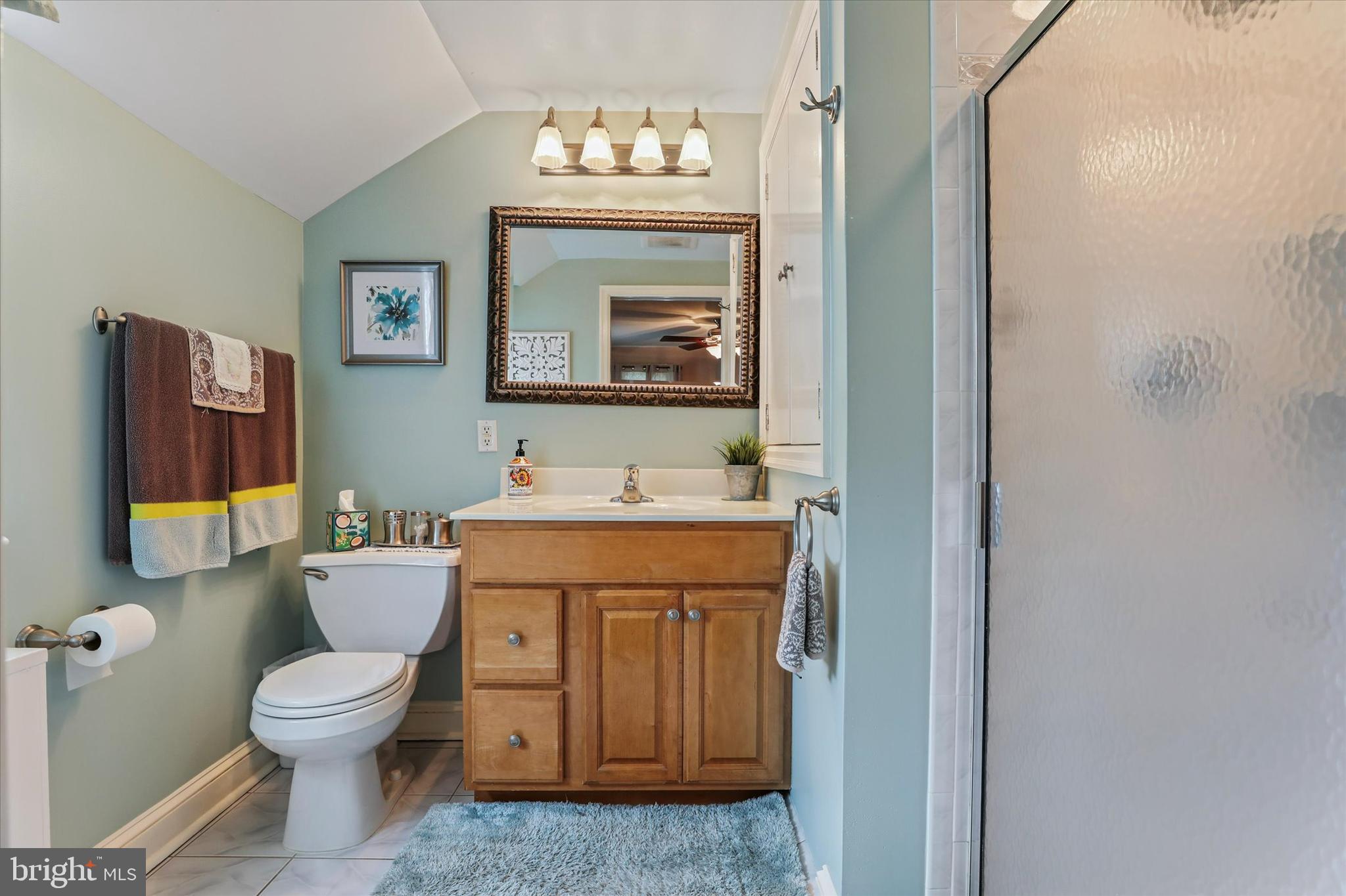 19 Valley View Lane Newtown Square, PA 19073 - Photo 25 of 40 Primary Bathroom