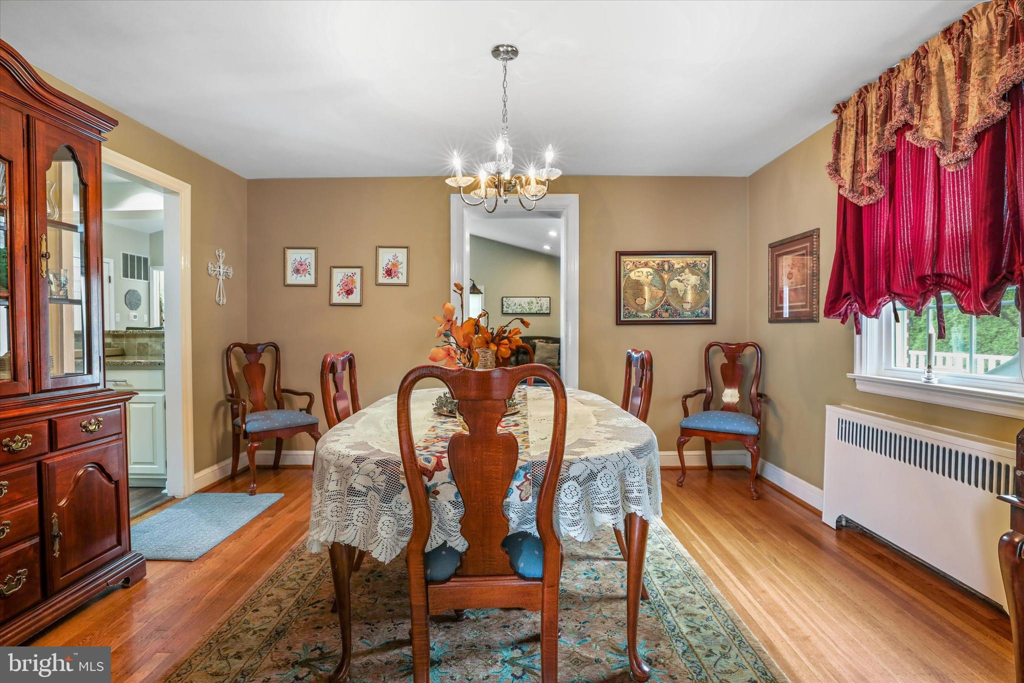 19 Valley View Lane Newtown Square, PA 19073 - Photo 9 of 40 Formal Dining Room