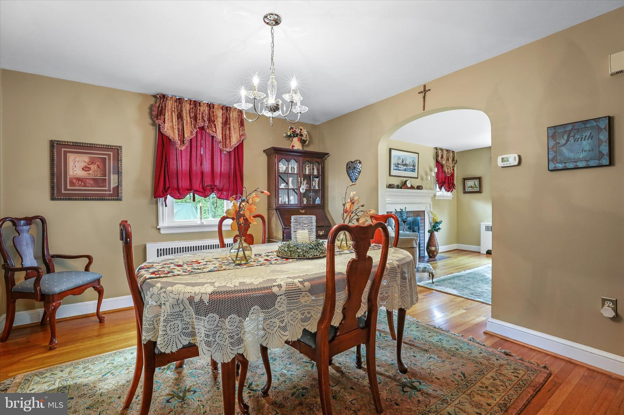 19 Valley View Lane Newtown Square, PA 19073 - Photo 10 of 40 Formal Dining Room