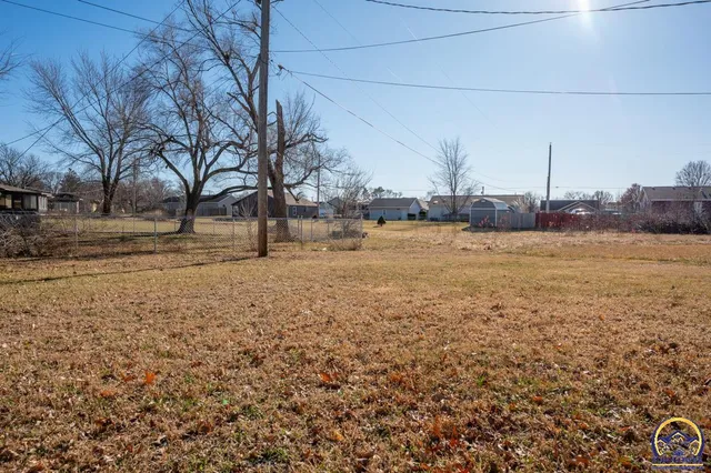 $99,500 | 7130 Southwest Lario Lane, Topeka, KS 66619