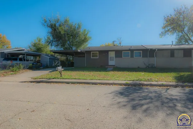 $99,500 | 7130 Southwest Lario Lane, Topeka, KS 66619