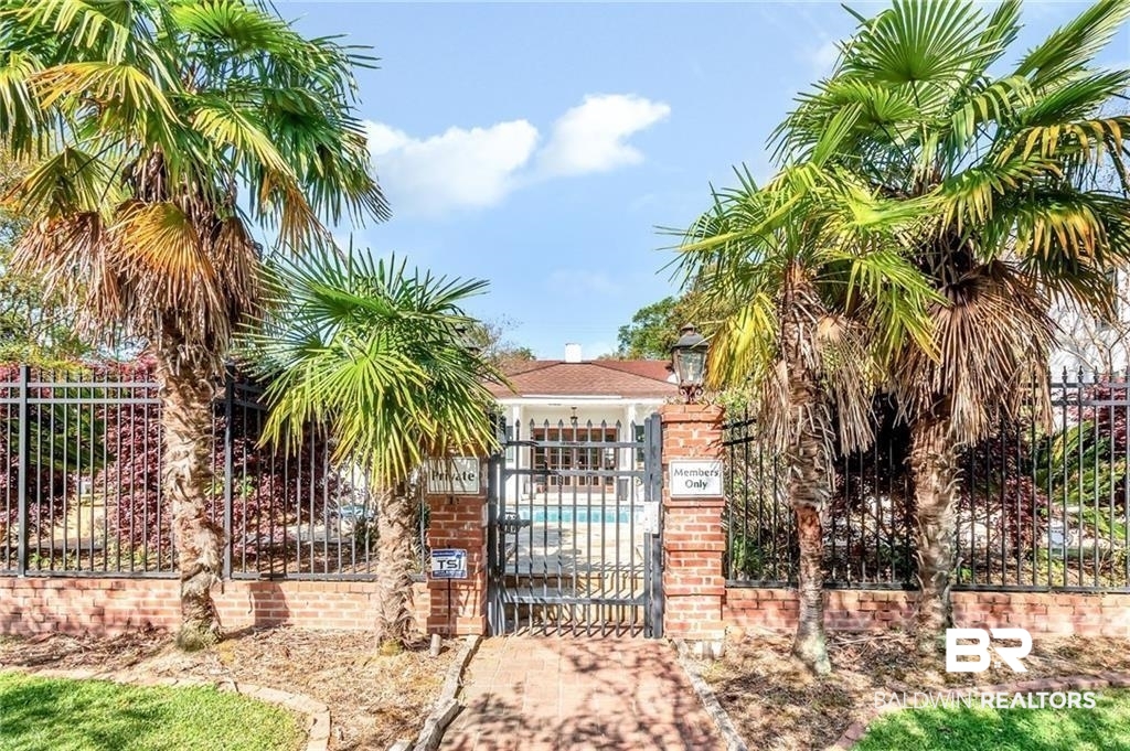 214 Upham Street, Unit 3D Mobile, AL 36607 - Photo 24 of 34 View of gate