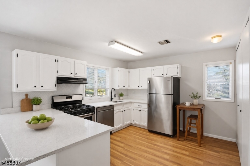 136 Changebridge Road, Unit N8 Montville, NJ 07045 - Photo 30 of 37 Gallery Image 30
