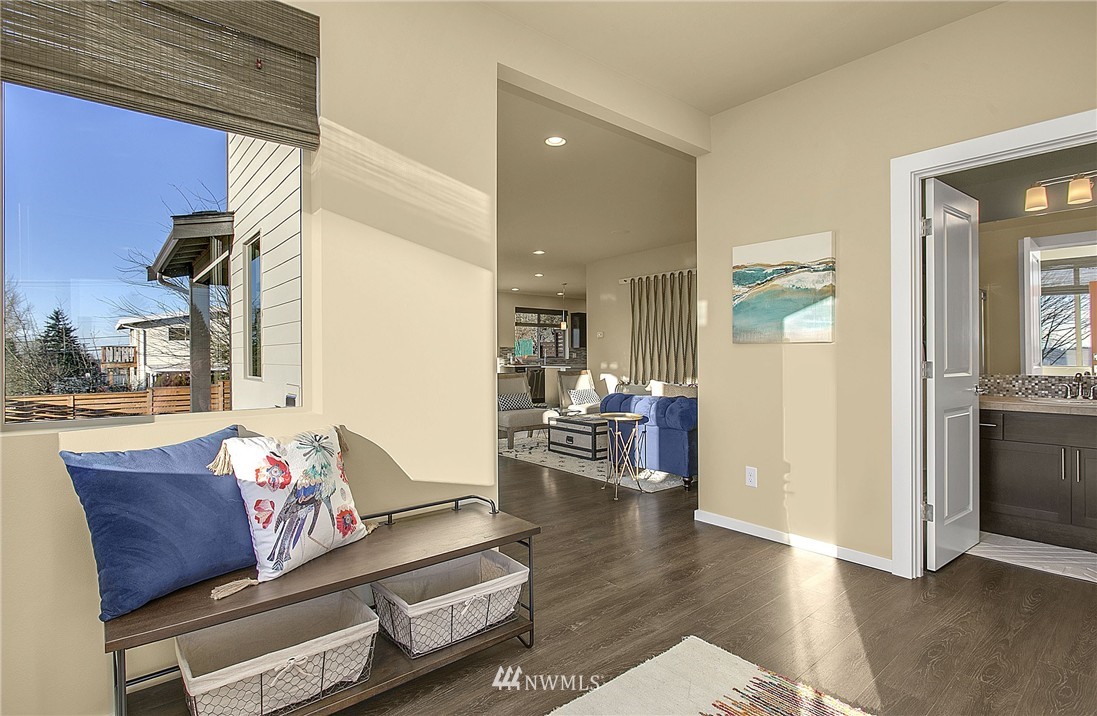 10714 Southeast 187th Place Renton, WA 98055 - Photo 4 of 24 Gallery Image 4