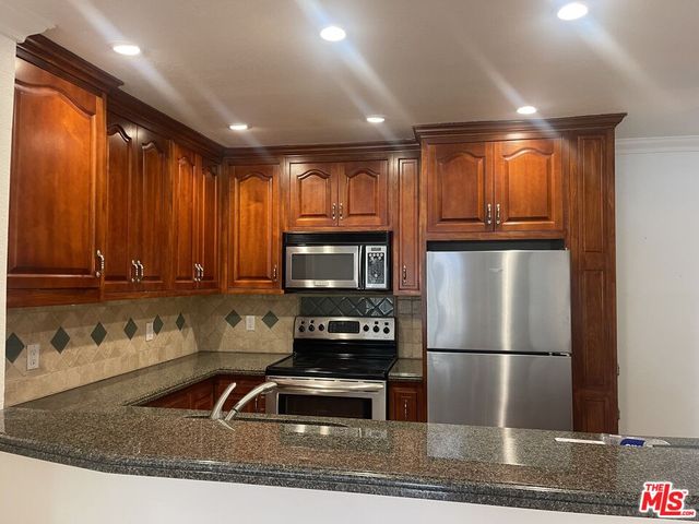 $4,100 | 26668 Seagull Way, Unit D102, Malibu, CA 90265