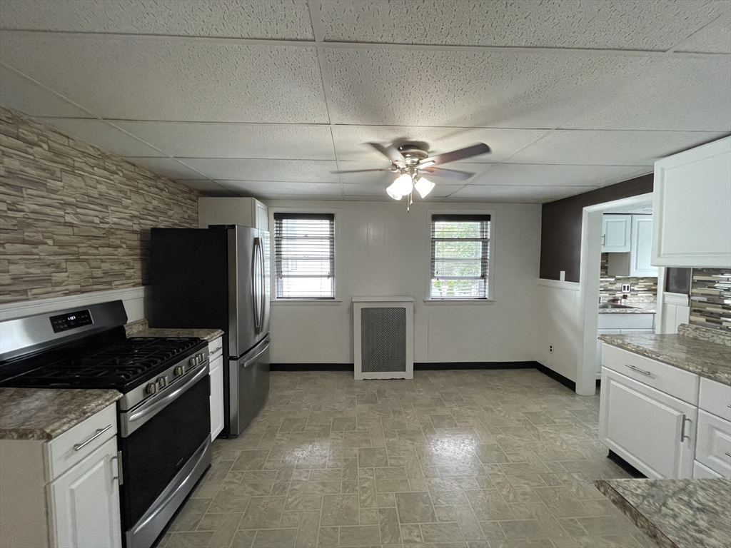 25 Hanover Street, Unit 2 Malden, MA 02148 - Photo 3 of 18