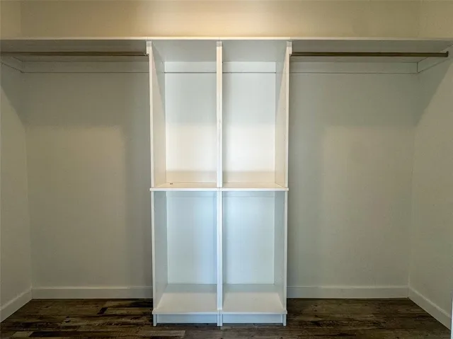 a view of utility room