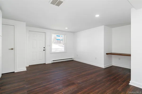 $1,900 | 2845 Highway 9G, Unit #4, Rhinebeck, NY 12572