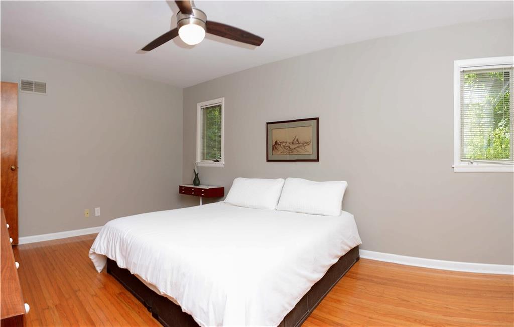 7520 Spring Mill Road Indianapolis, IN 46260 - Photo 18 of 32 Gallery Image 18