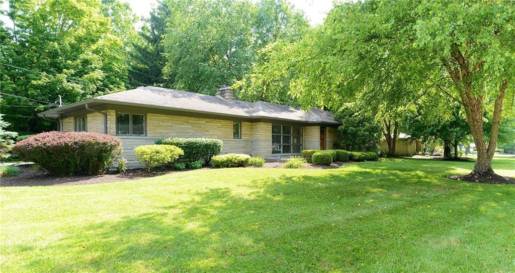 7520 Spring Mill Road Indianapolis, IN 46260 - Photo 3 of 32 Gallery Image 3