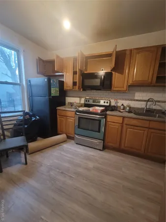 $3,000 | 3553 Holland Avenue, Unit 1 | Williamsbridge