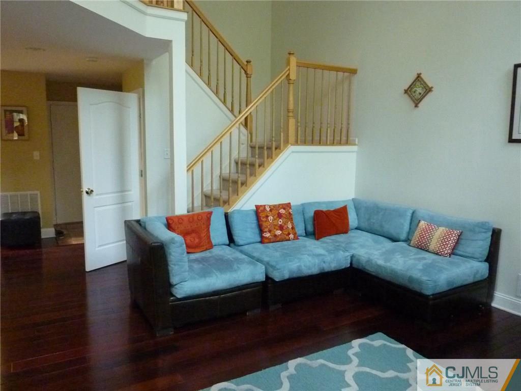 40 Hawthorne Road North Brunswick, NJ 08902 - Photo 4 of 9 Gallery Image 4