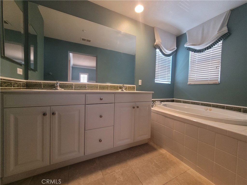 4022 Sutton Court Riverside, CA 92501 - Photo 15 of 20 Gallery Image 15