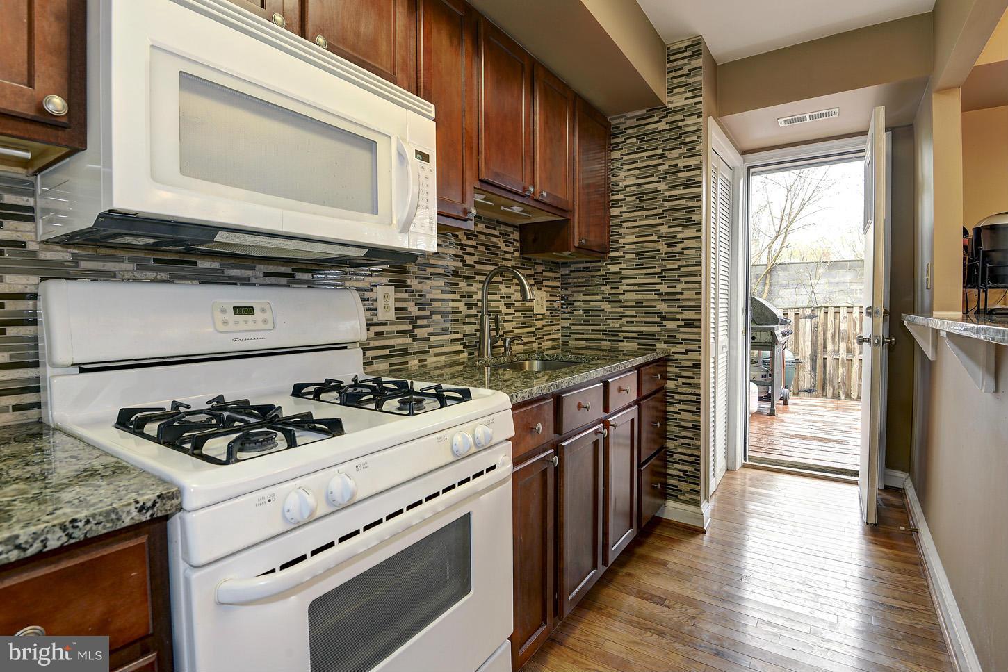 1538 2nd Street Southwest Washington, DC 20024 - Photo 7 of 24 Kitchen