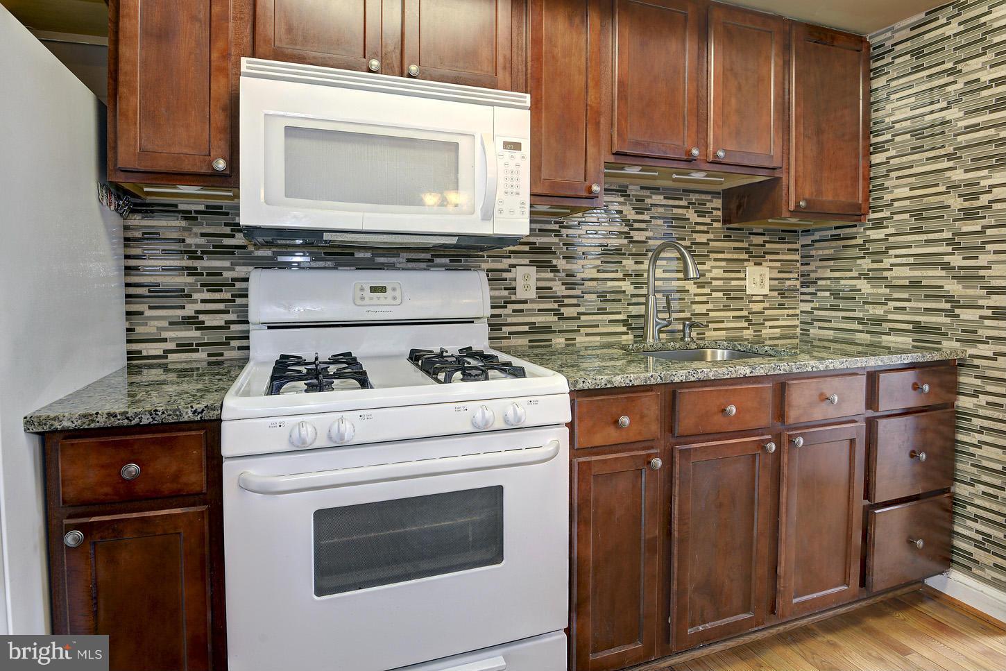 1538 2nd Street Southwest Washington, DC 20024 - Photo 8 of 24 Kitchen
