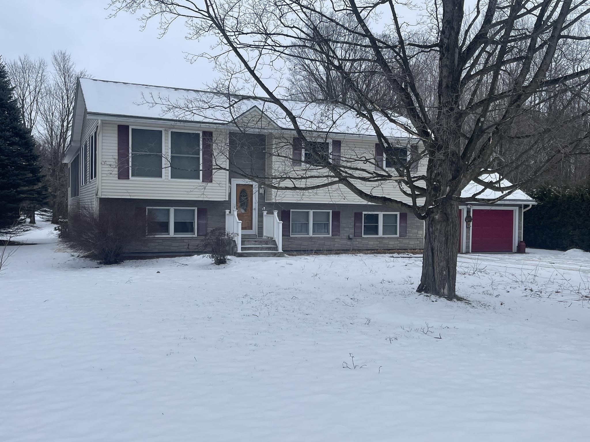 1085 Lamkin Street Highgate, VT 05459 - Photo 2 of 36