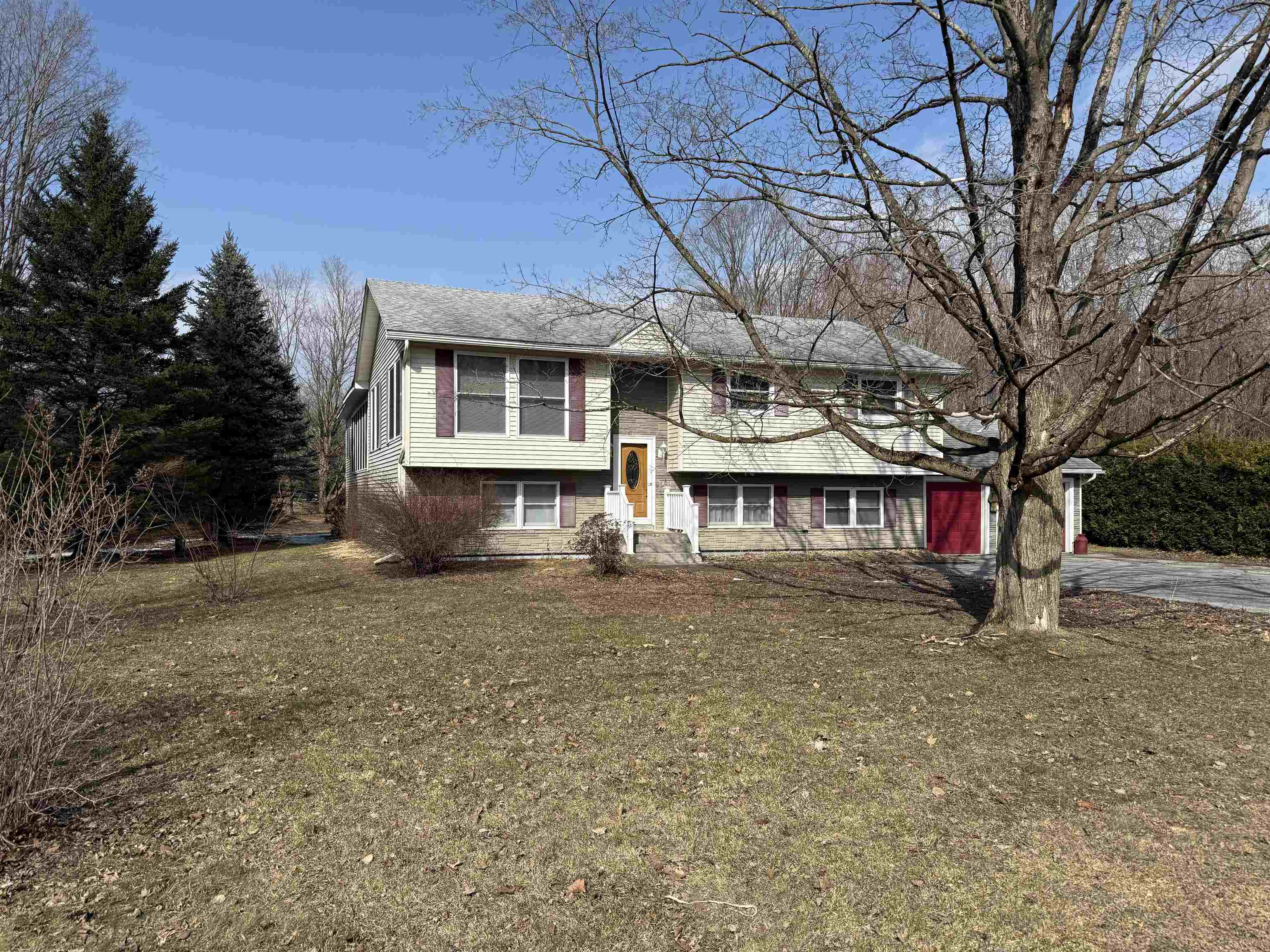 1085 Lamkin Street Highgate, VT 05459 - Photo 4 of 60